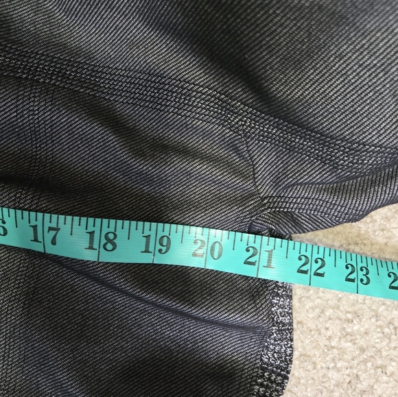 Lululemon Athletica Grey Cocoon Car Coat. Size XS - Picture 13 of 14